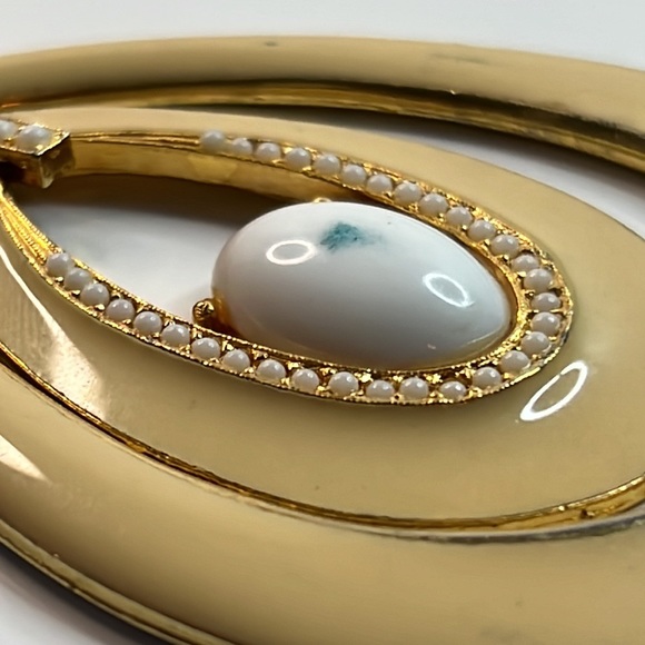 ART Signed Oversized Pendant - Picture 7 of 12